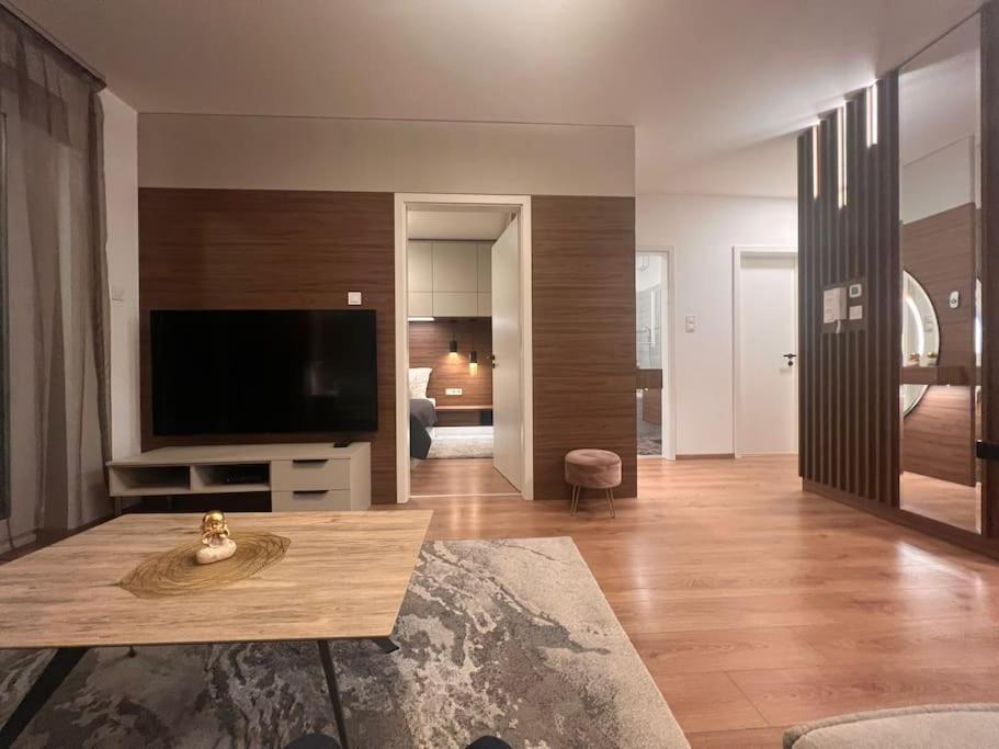 Karzo Lk 208 Apartment