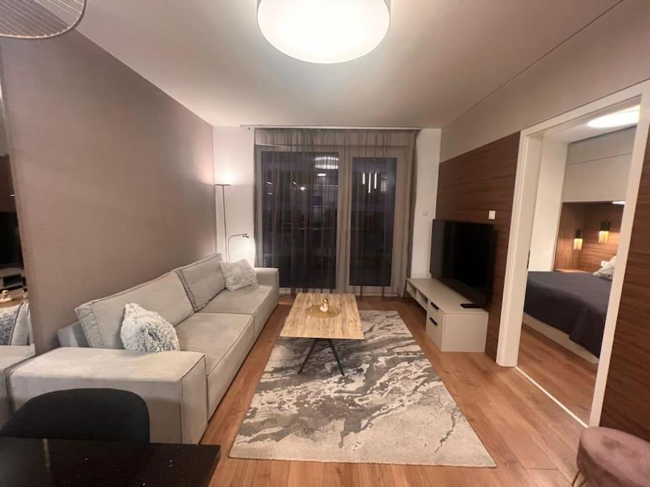 Apartment Karzo Lk 208 *