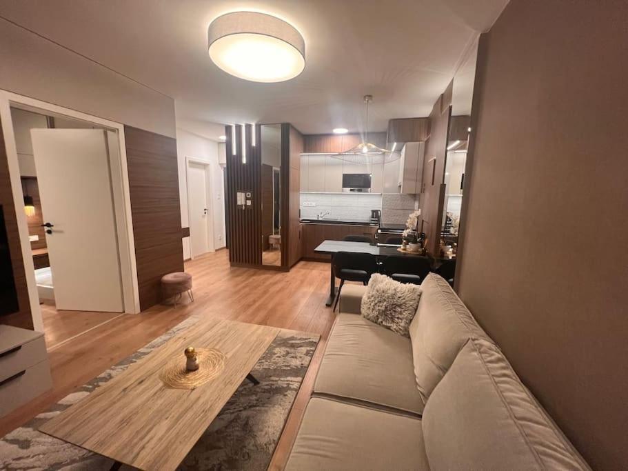 Apartment Karzo Lk 208 *
