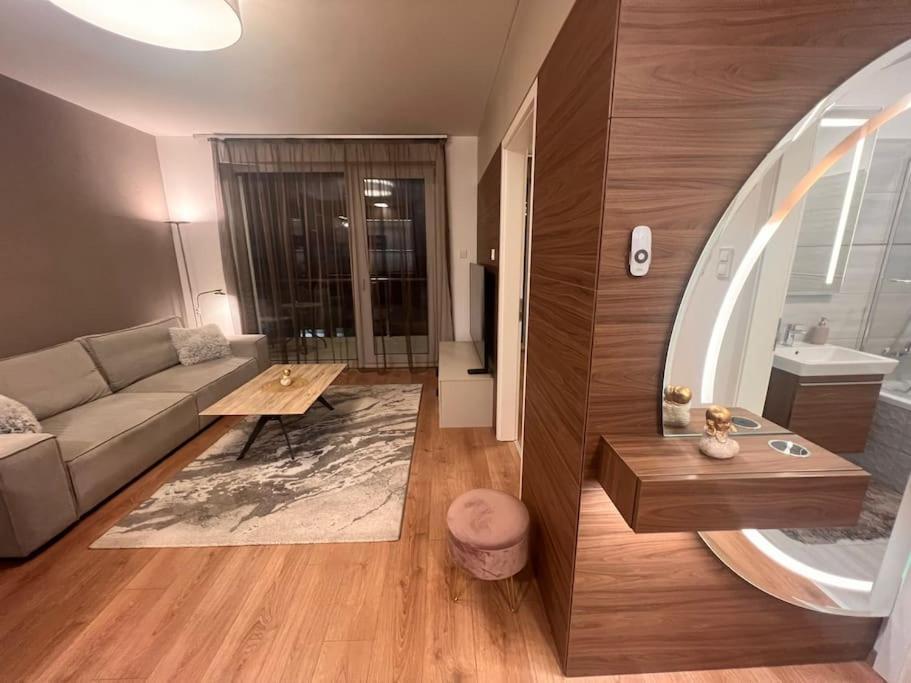 Apartment Karzo Lk 208 *